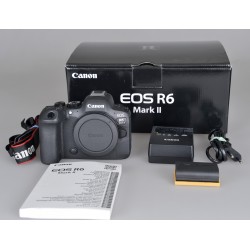 Canon EOS R6 MkII Body - Less than 1000 Clics - USED